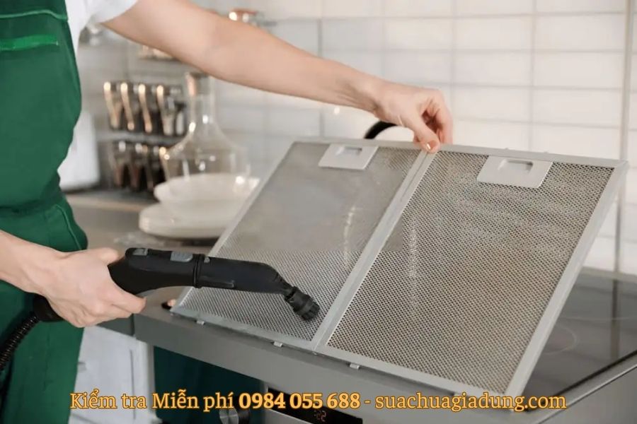 Các lỗi thường gặp ở máy hút mùi Faster