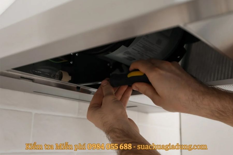 Các lỗi thường gặp khi sửa máy hút mùi Cata